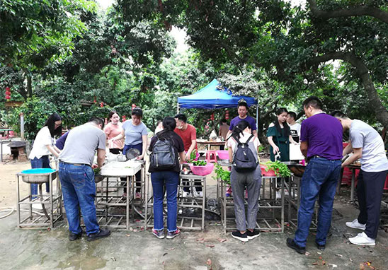 “挑战自我，凝聚实力，熔炼一流团队” 广东尊龙凯时人生就是搏检测户外拓展活动