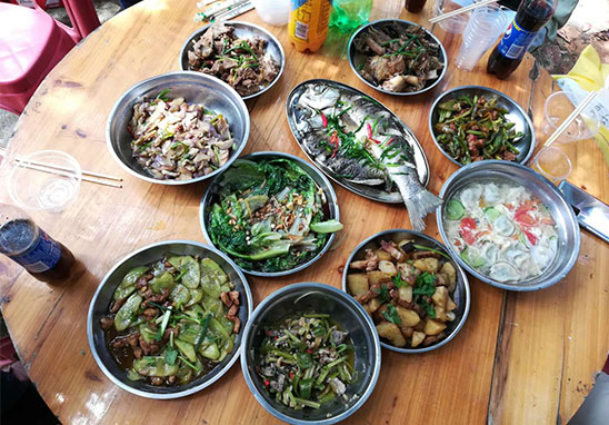 “挑战自我，凝聚实力，熔炼一流团队” 广东尊龙凯时人生就是搏检测户外拓展活动