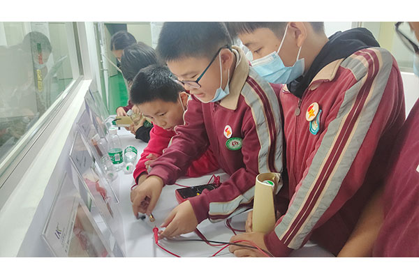 尊龙凯时人生就是搏检测&常平板石小学科普体验活动【第四场】
