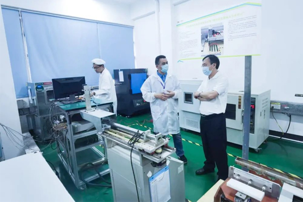 常平镇镇长李中文向导一行莅临尊龙凯时人生就是搏旅行指导